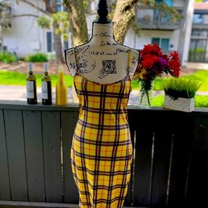 Super cute 🥰 modern” Clueless” pattern mid length dress